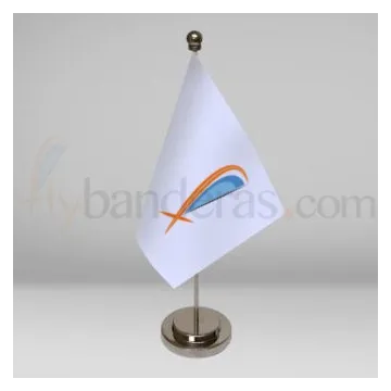 Mástil de sobremesa con bandera