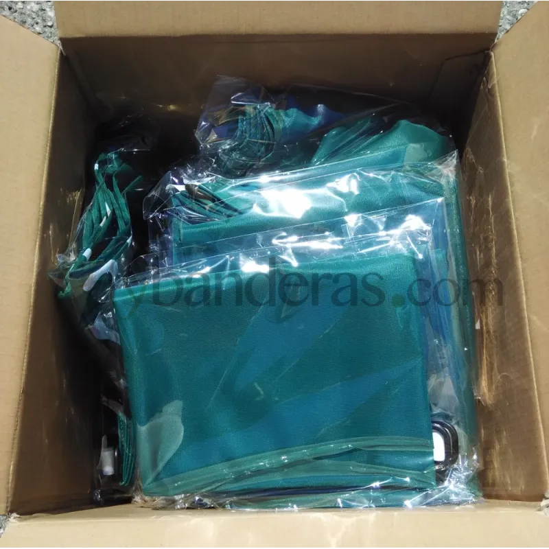 Banderas listas para ser entregadas. Por Flybanderas